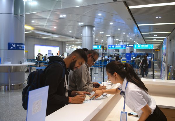 数魅优配 暑期入境人数井喷，“进货式旅游”带火“义乌+”